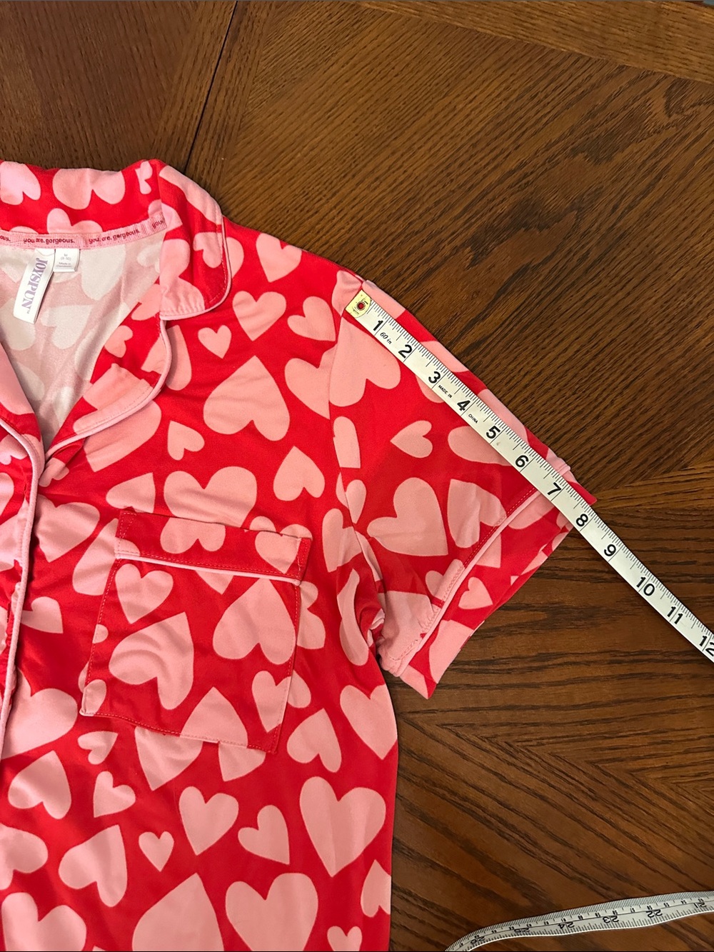 Women’s Red and Pink Heart Print Pajama Set - Cropped - Picture 6 of 10